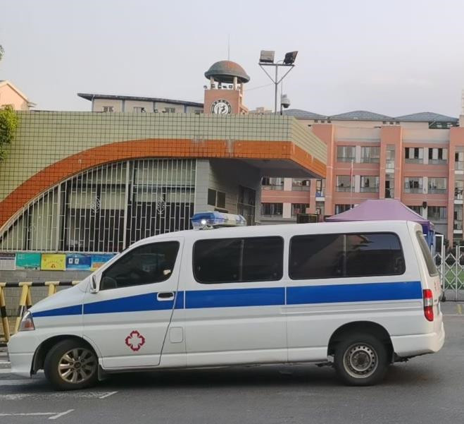 沁源救护车出租护送骨折病人一公里多少钱